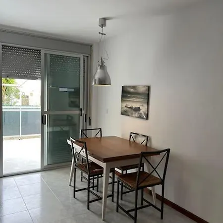 Riviera Patio Apartment Miami Playa